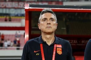 U22国足vs越南U22半场数据：控球率稍占上风，双方均有3次射门